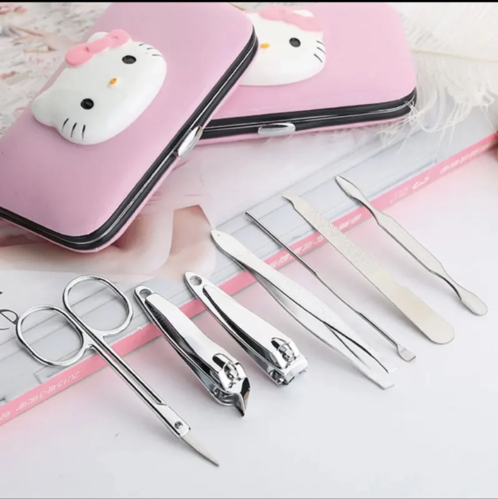 🆕 📢📢 Last One...Hello Kitty Manicure Set. 💅